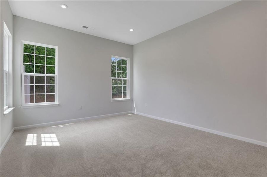 Spacious, unfurnished interior of a new home in Newberry 55+, McDonough (Image 9).