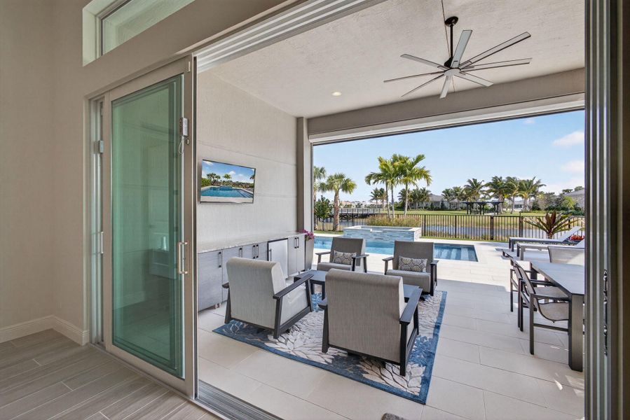 Outdoor Patio 35-web-or-mls-5D1A6190