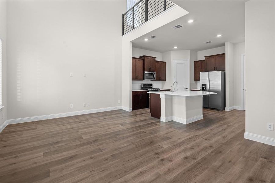 Image 30 of a home in Mustang Square.