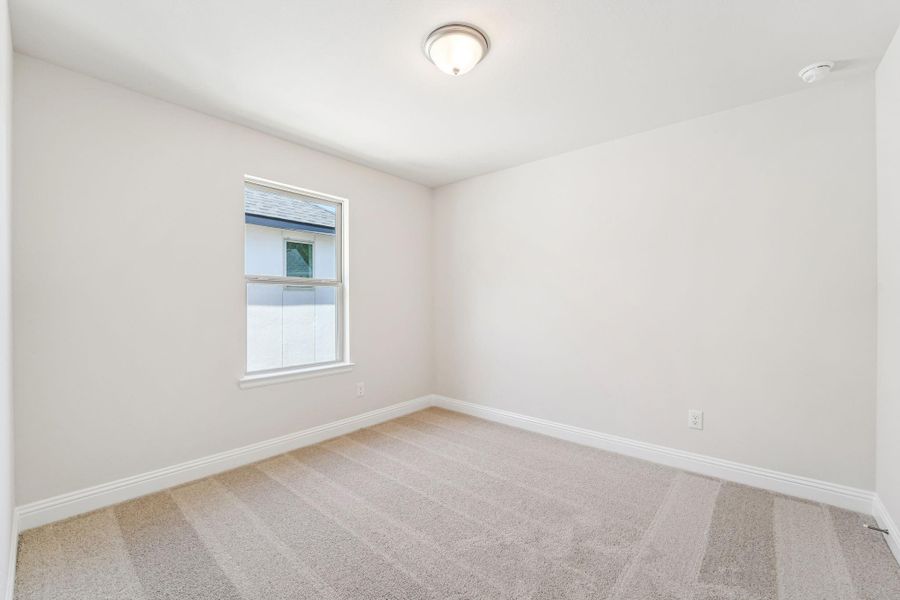 Spacious, unfurnished interior of a new home in Evergreen 40', Conroe (Image 35).