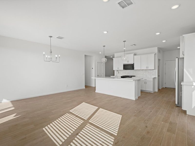 Spacious, unfurnished interior of a new home in Paloma Creek - Estate Series, Surprise (Image 12).
