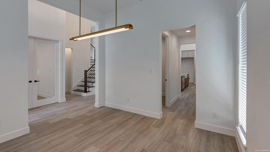 Spacious, unfurnished interior of a new home in The Dominion, San Antonio (Image 23).