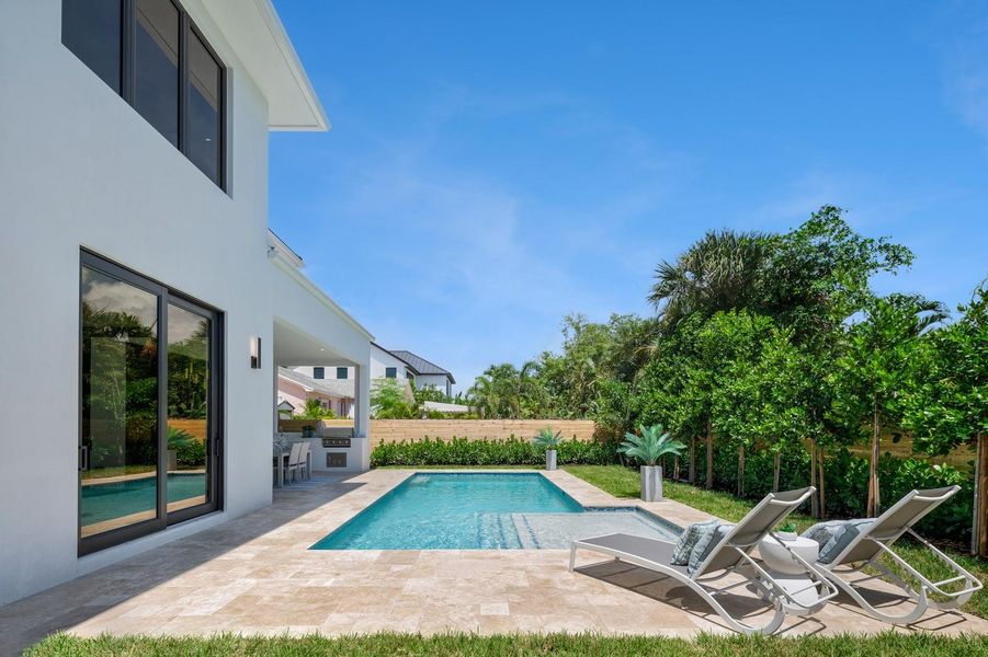 Image 33 of a home in . Image 33 of a home in .