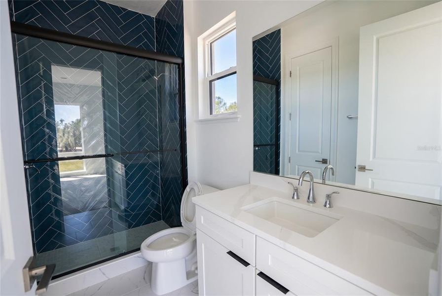 Furnished interior view inside a new home in , Montverde (Image 41).