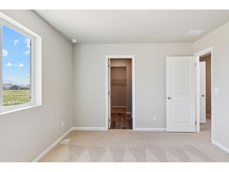 Spacious, unfurnished interior of a new home in , Frederick (Image 9).