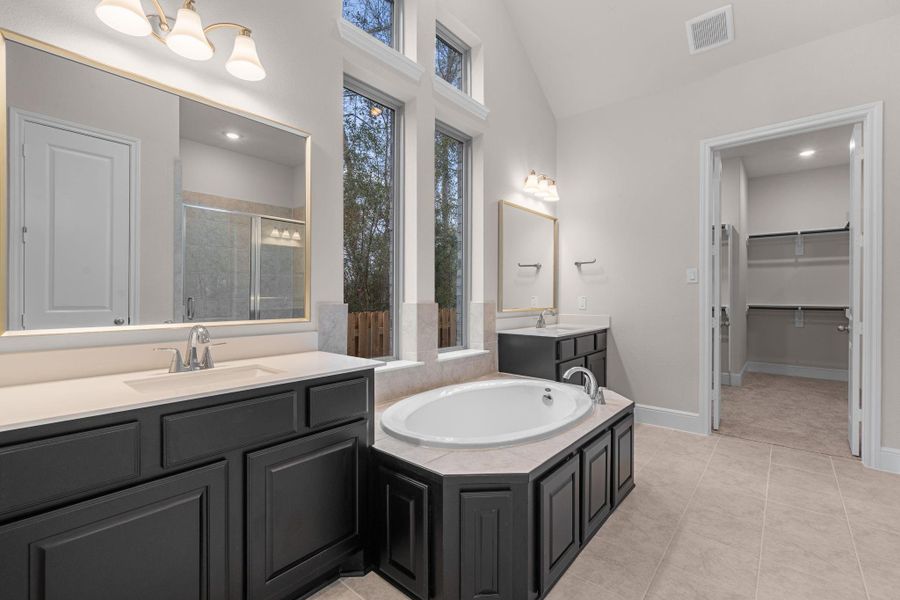 Furnished interior view inside a new home in Colton, Montgomery (Image 9).