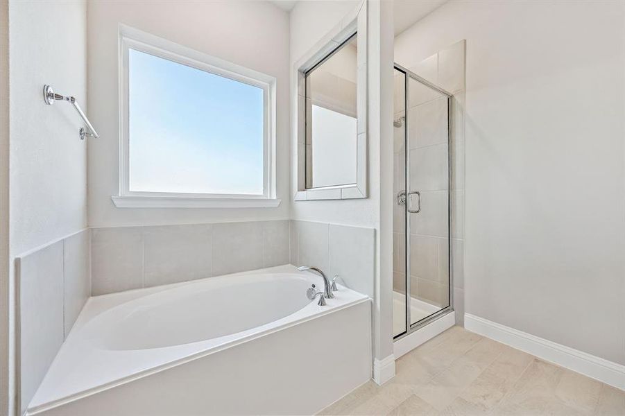 Furnished interior view inside a new home in Venetian, Weston (Image 11).