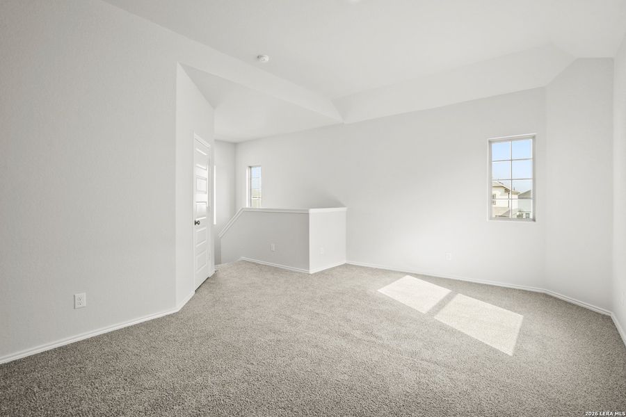 Spacious, unfurnished interior of a new home in Blue Ridge Ranch, San Antonio (Image 14). Spacious, unfurnished interior of a new home in Blue Ridge Ranch, San Antonio (Image 14).