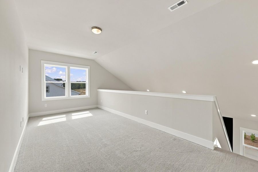 Spacious, unfurnished interior of a new home in Allen Park, Raleigh (Image 28).