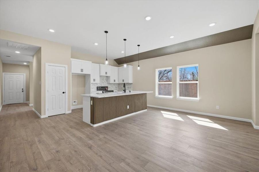 Image 27 of a home in .