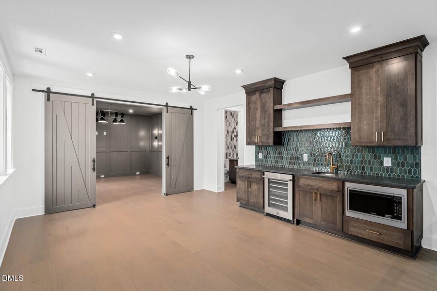 PRIM-0012-00_Marabelle_E_Gameroom PRIM-0012-00_Marabelle_E_Gameroom