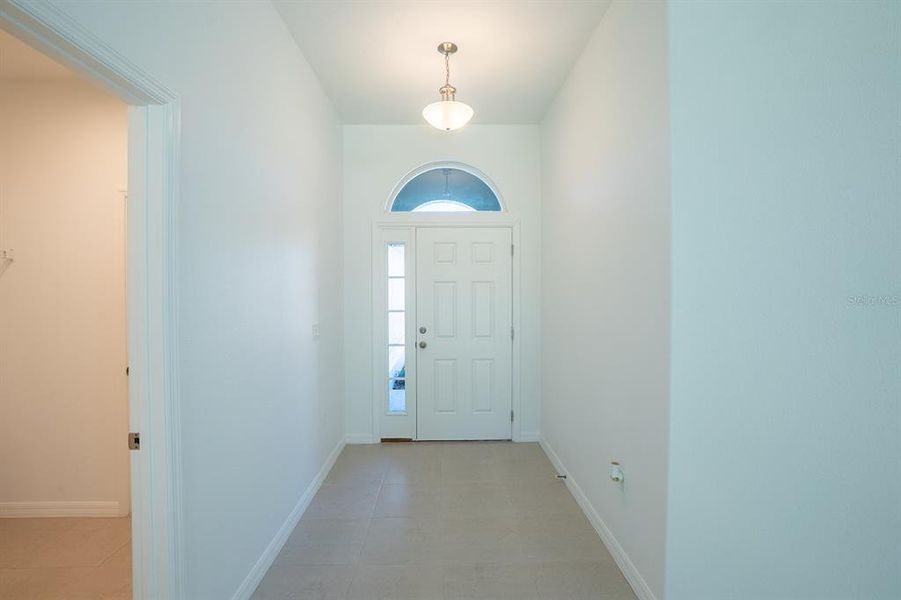 Spacious, unfurnished interior of a new home in , Palm Coast (Image 23).