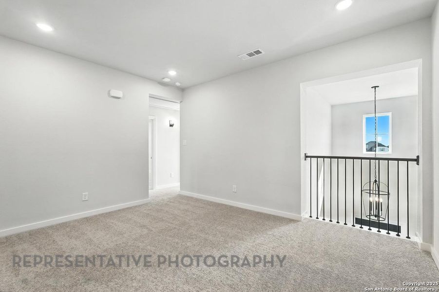 Spacious, unfurnished interior of a new home in The Crossvine, Schertz (Image 23). Spacious, unfurnished interior of a new home in The Crossvine, Schertz (Image 23).