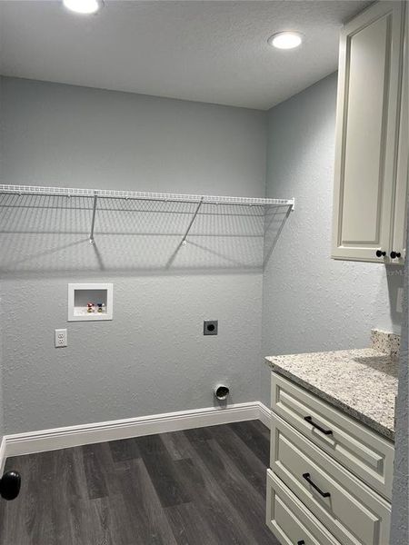 Spacious, unfurnished interior of a new home in , Ocala (Image 16).