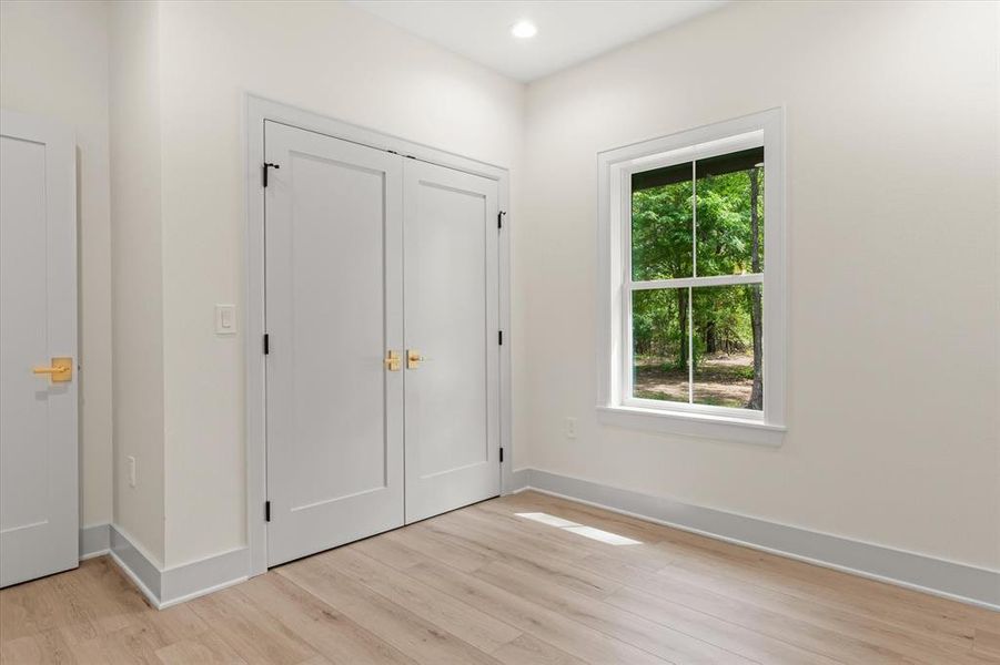 Spacious, unfurnished interior of a new home in , Grand Saline (Image 18).