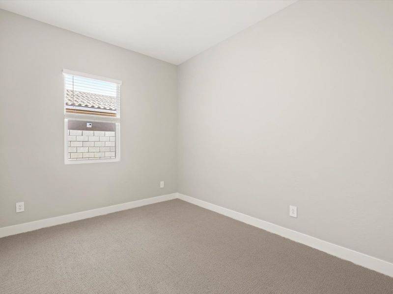 Spacious, unfurnished interior of a new home in White Tank Foothills Reserve Series, Waddell (Image 18).