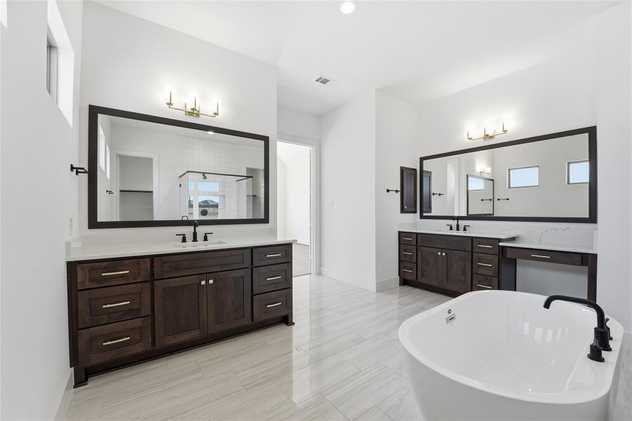 Furnished interior view inside a new home in Audubon 80’s, Magnolia (Image 10).