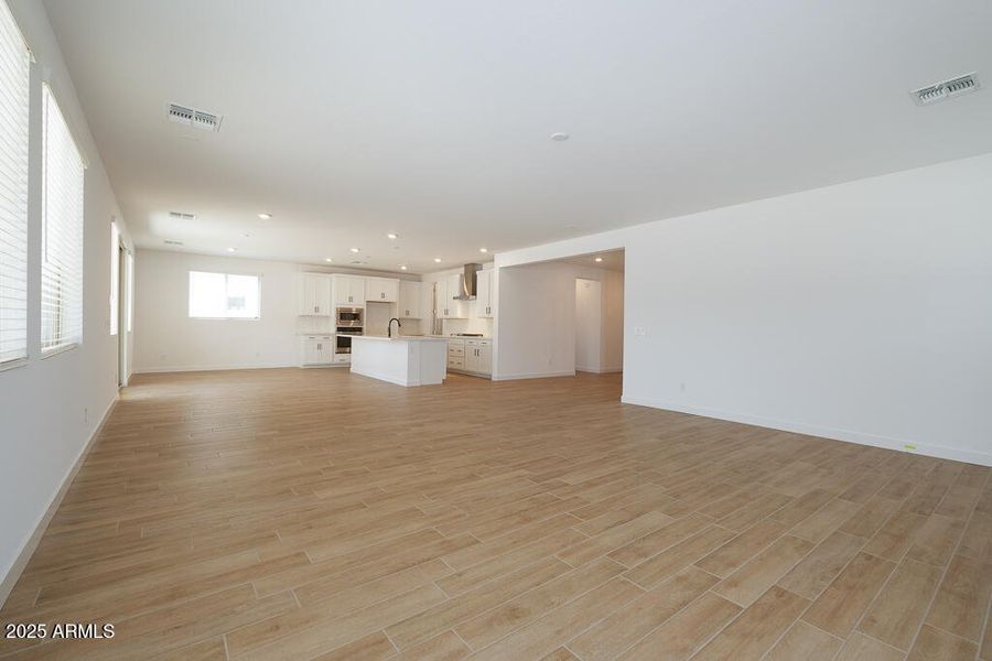 Tri Pointe Terraza 90 - Great Room-3MLS