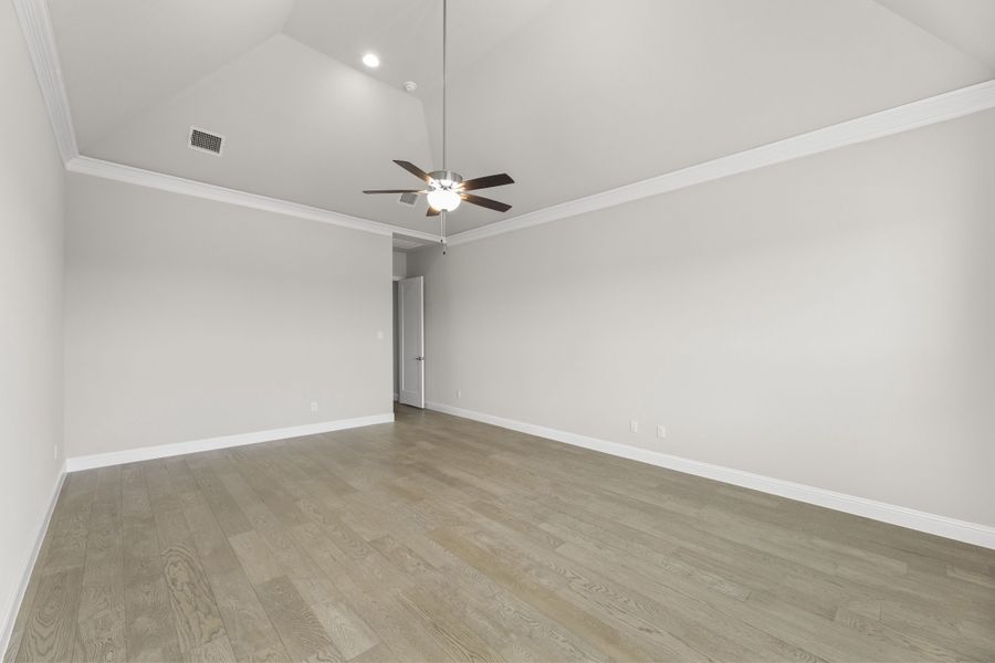 Representative unfurnished interior of a home built from the Carlow by Windsor Homes in Ridge Pointe Estates, McLendon-Chisholm (Image 26).