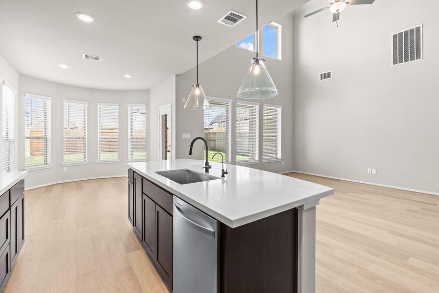 Furnished interior view inside a new home in Candela, Richmond (Image 9).