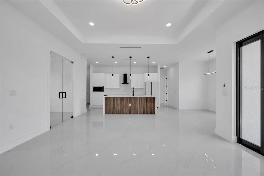 Spacious, unfurnished interior of a new home in , Lehigh Acres (Image 15).