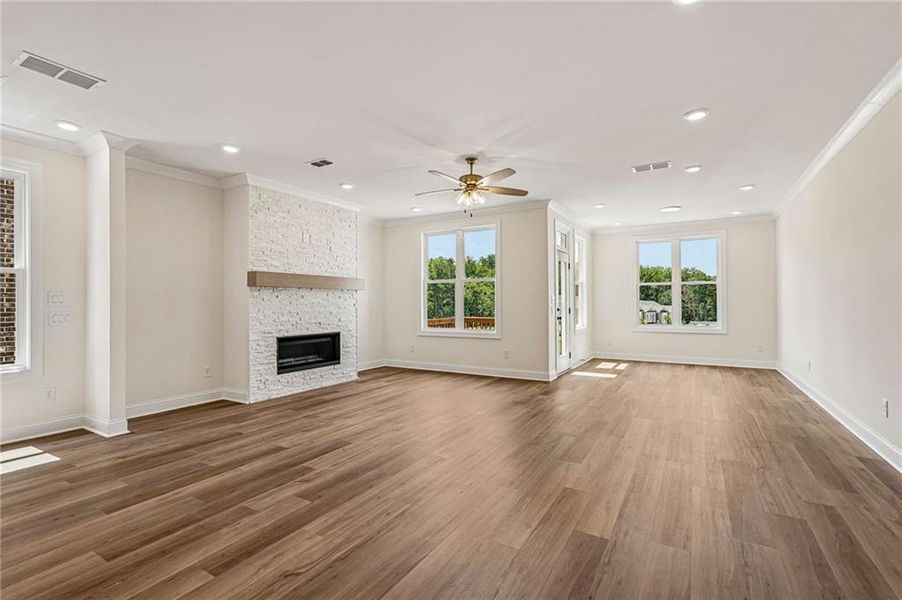 Spacious, unfurnished interior of a new home in Waterside Townhomes, Peachtree Corners (Image 31).