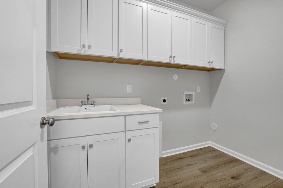 Furnished interior view inside a new home in Grand Park, Leland (Image 12).