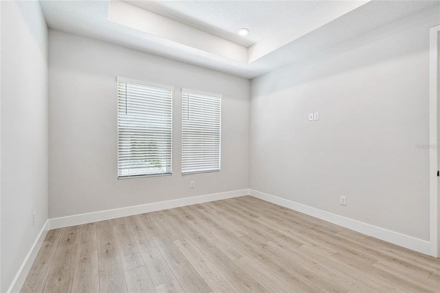 Spacious, unfurnished interior of a new home in , Tampa (Image 28).