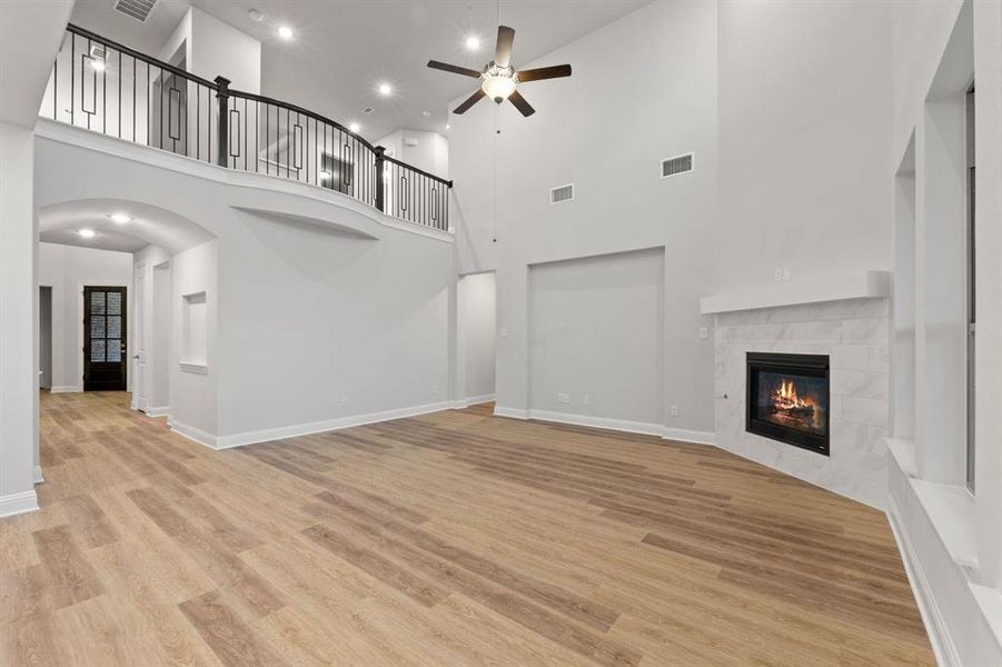 DAL_South Pointe_Lockhart II_ 2113 Birch Street (19) DAL_South Pointe_Lockhart II_ 2113 Birch Street (19)