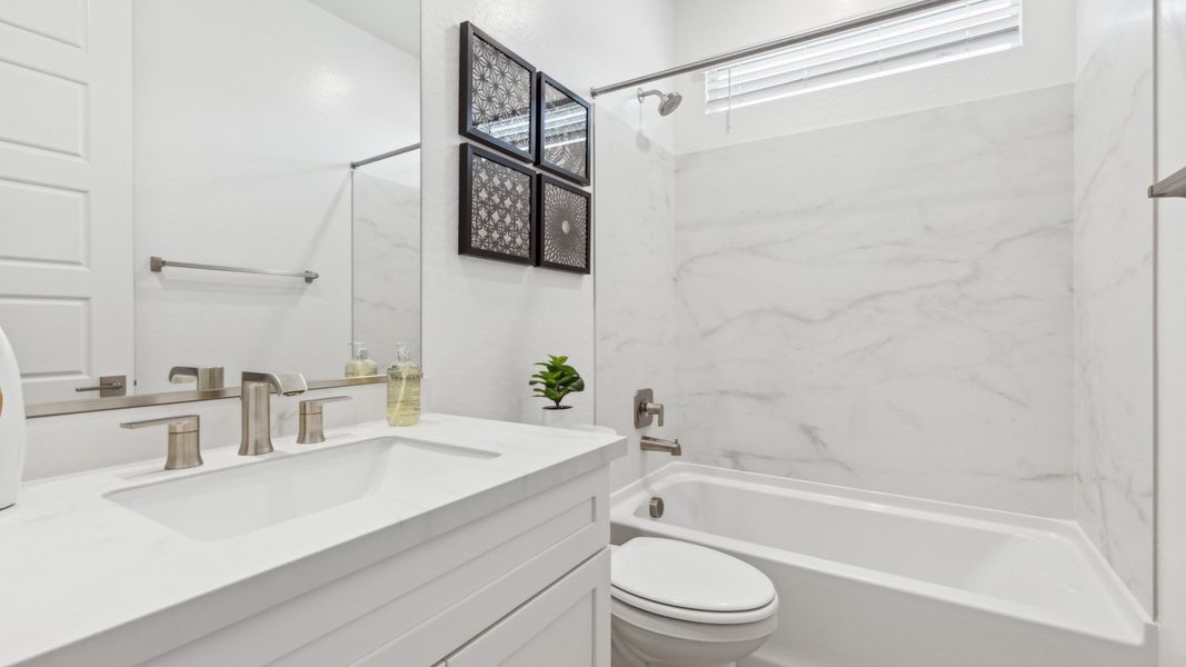 Image 51 of a home in Prada.