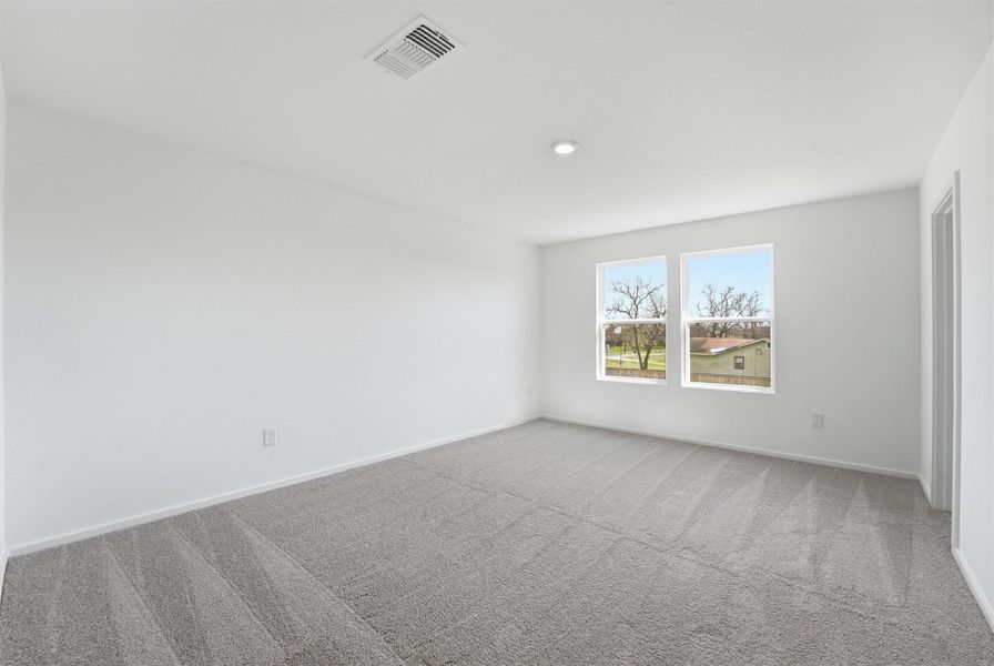 Spacious, unfurnished interior of a new home in Windcress, Cove (Image 13).