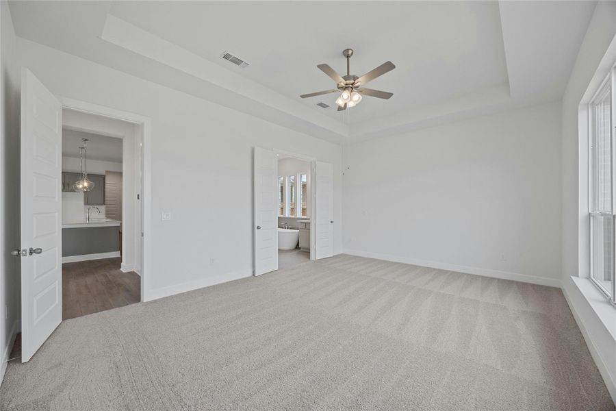 Representative image. Features, specifications, selections and colors may vary.