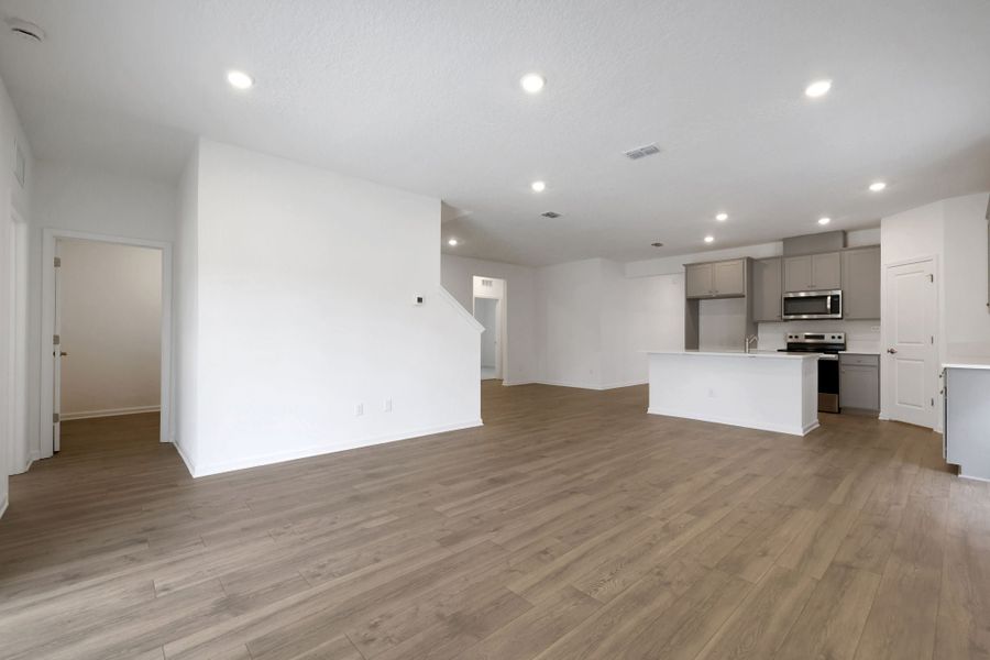 4br New Home in Orange  Park, FL.  - Slide 28