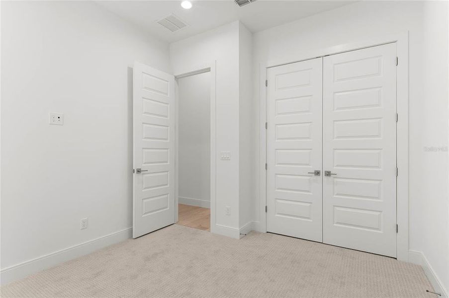 Spacious, unfurnished interior of a new home in , Sanford (Image 29).