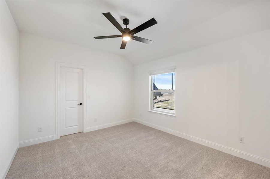 Spacious, unfurnished interior of a new home in Terracina, Rockwall (Image 29). Spacious, unfurnished interior of a new home in Terracina, Rockwall (Image 29).