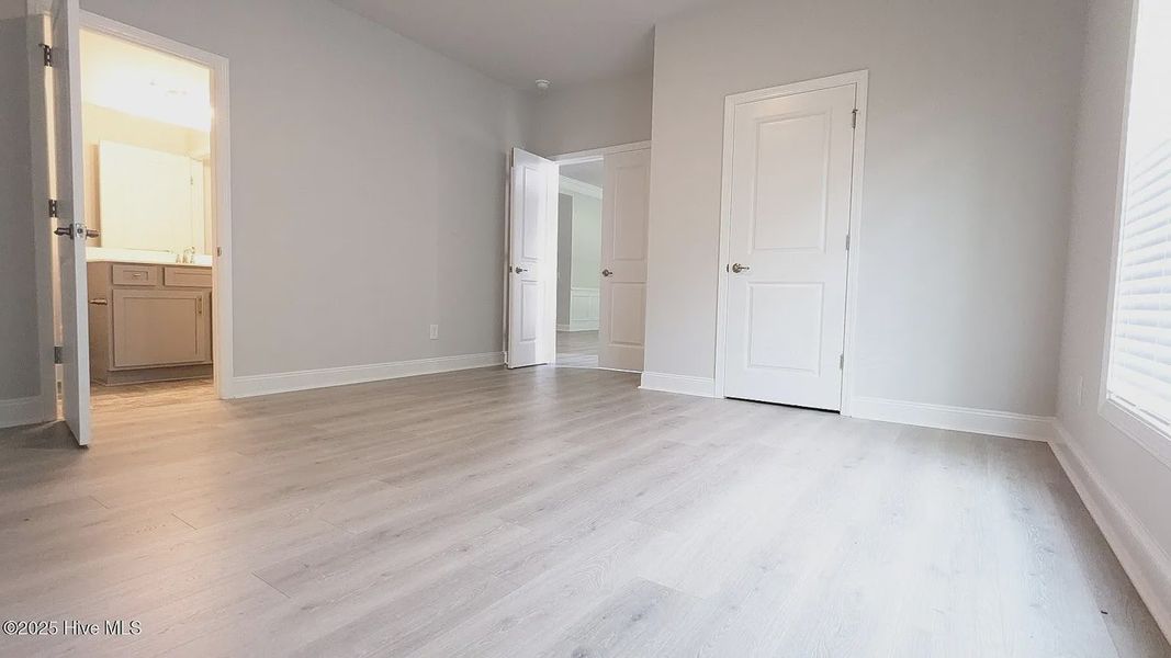 Spacious, unfurnished interior of a new home in Harvest Creek, Nashville (Image 12).