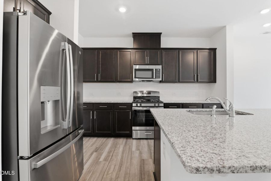SUN_EverleeTownhomes_Pic_CarsonII-2