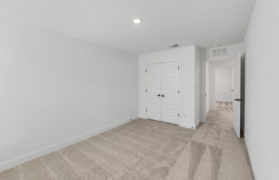 Spacious, unfurnished interior of a new home in Lagos, Manor (Image 17).