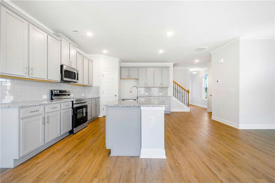 Furnished interior view inside a new home in , Gainesville (Image 12).