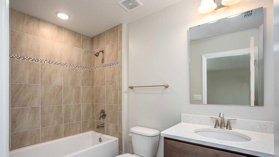 Representative furnished interior of a home built from the Sienna by Maronda Homes in Winding River, St. Marys (Image 12).