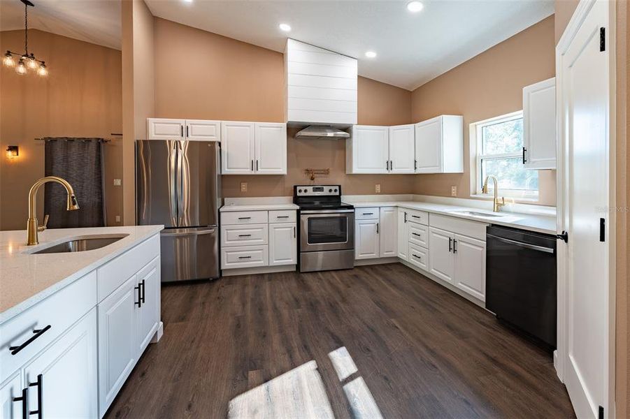 Furnished interior view inside a new home in , Spring Hill (Image 7).