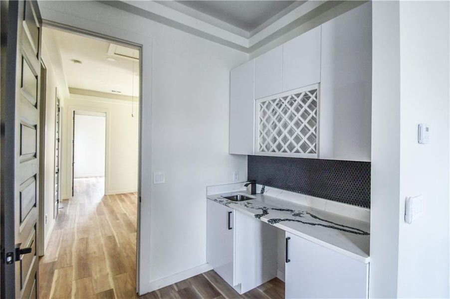 Furnished interior view inside a new home in , Atlanta (Image 19).