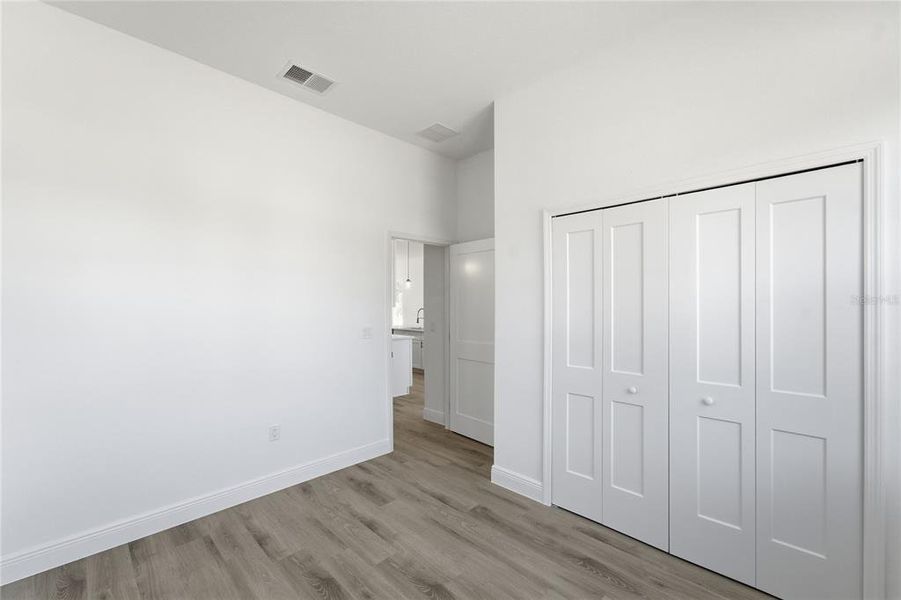 Spacious, unfurnished interior of a new home in , Ocala (Image 20).