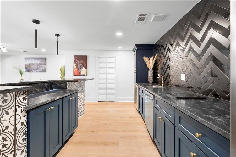 Furnished interior view inside a new home in , Atlanta (Image 60). Furnished interior view inside a new home in , Atlanta (Image 60).