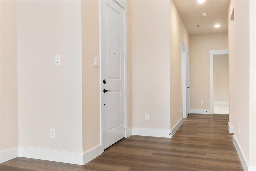 006-12520AudubonTrail-Rowlett-TX-75089-Entry.jpg-SMALL 006-12520AudubonTrail-Rowlett-TX-75089-Entry.jpg-SMALL