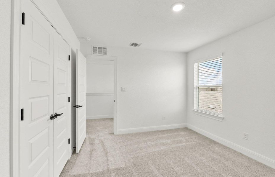 Spacious, unfurnished interior of a new home in Lagos, Manor (Image 16). Spacious, unfurnished interior of a new home in Lagos, Manor (Image 16).