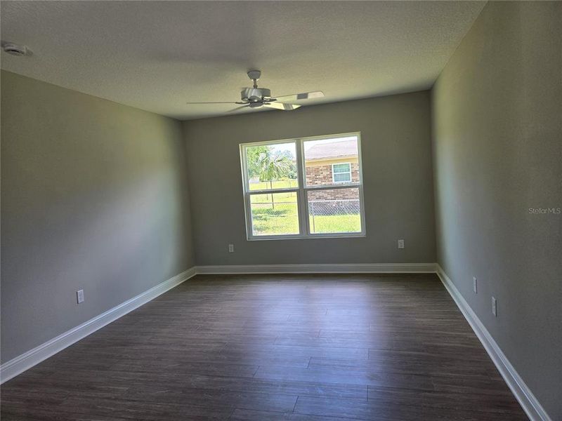 Spacious, unfurnished interior of a new home in , Jacksonville (Image 17).