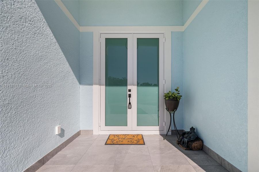 Exterior details and patio area of a home in , Fort Myers (Image 25).