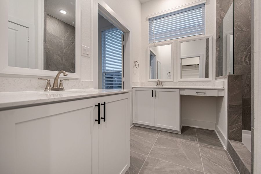 Image 32 of a home in Villamanta.