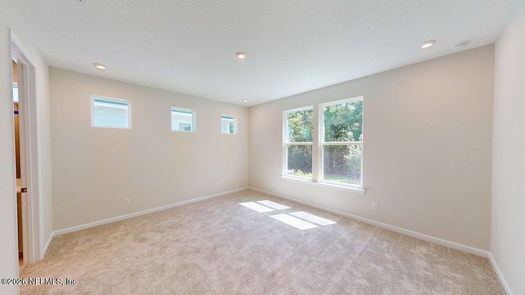 Spacious, unfurnished interior of a new home in RiverTown, St. Johns (Image 9).